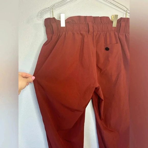 Athleta Skyline Pant in Cognac Rust  , Paperbag Tapered trouser pant size 4 - Picture 13 of 15
